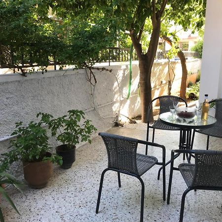 Georgias Central Chrissi Akti Chania Exterior foto