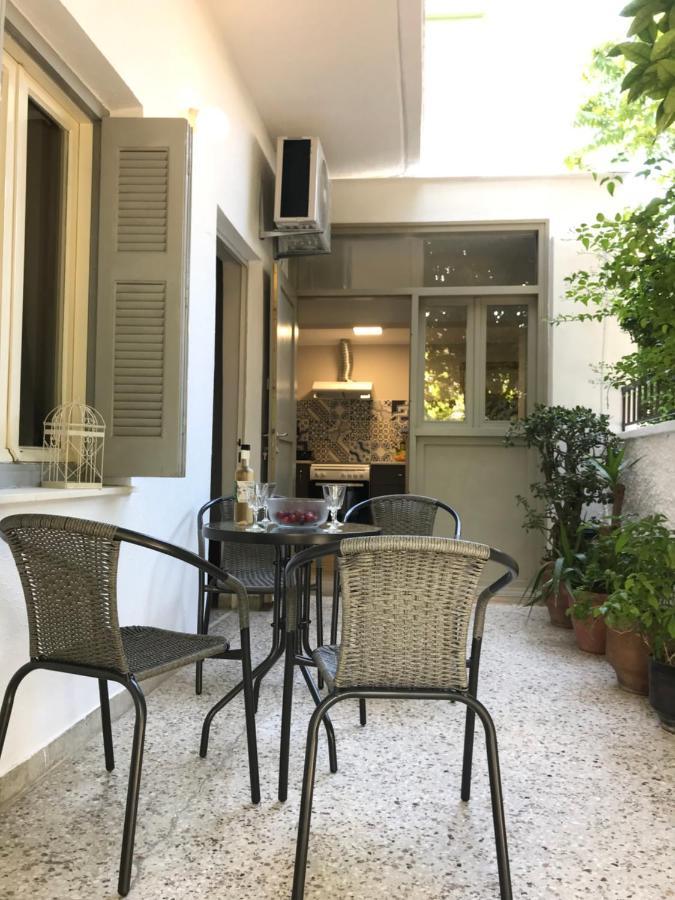 Georgias Central Chrissi Akti Chania Exterior foto